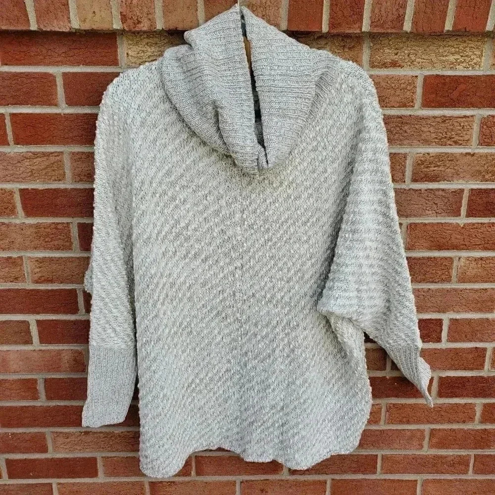 Moon & Madison Oversized Chunky Knit Sweater Women's Size Medium